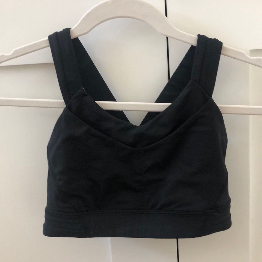 Lululemon sports bra